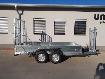 Prívesný vozík 1800 x 3000 prepravník strojov 3000 kg bočnice + rampa