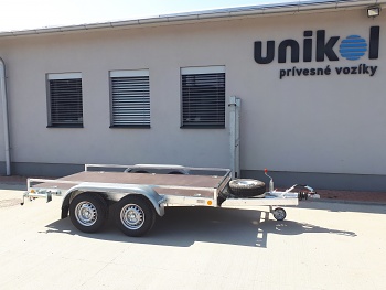 Prívesný vozík 1500 x 3000 prepravník strojov 2700 kg reling + lyžiny AL