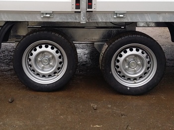 Nizkoprofilové kolesá 195/50 R13C  PB2 2000 kg